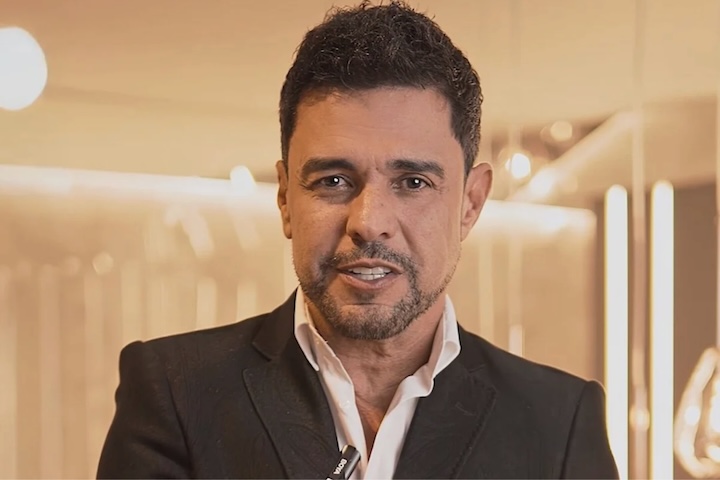 O sertanejo havia manifestado publicamente seu descontentamento com a presença do presidente Lula e do ministro do STF Alexandre de Moraes no evento de lançamento do portal SBT News.