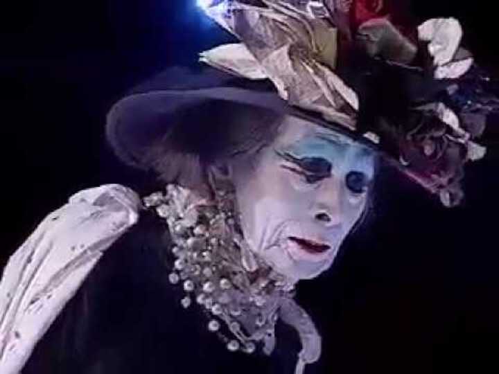 Sua obra mais famosa, â??La Argentinaâ?, Ã© uma homenagem Ã  danÃ§arina espanhola Antonia MercÃ© e se tornou referÃªncia pela capacidade de transformar emoÃ§Ãµes internas em gestos mÃ­nimos, mas profundamente expressivos. 

