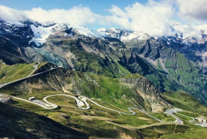 Estrada alpina Großglockner Hochalpenstraße, Áustria - Eugene Krasnaok/Unsplash