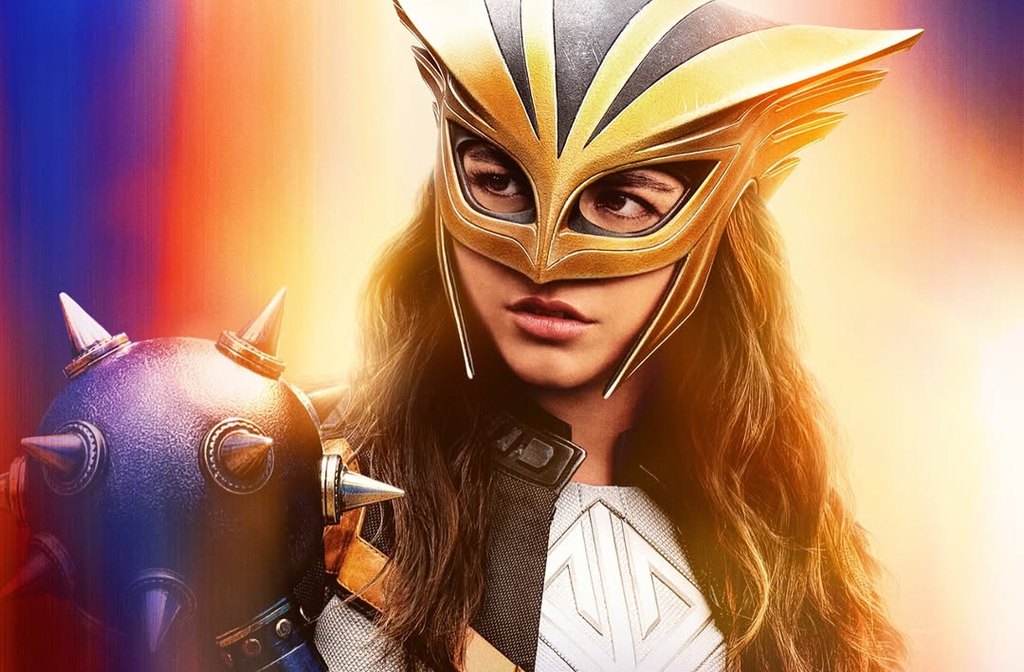 Isabela integra o seleto grupo que atuou em produções da Marvel e da DC. Em julho de 2025, esteve presente no novo filme 