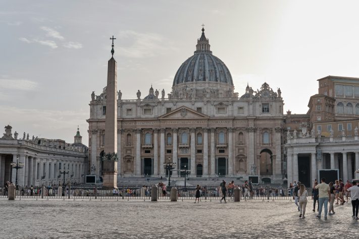 Vaticano, Santa Sé - Nitin Pouniker/Unsplash