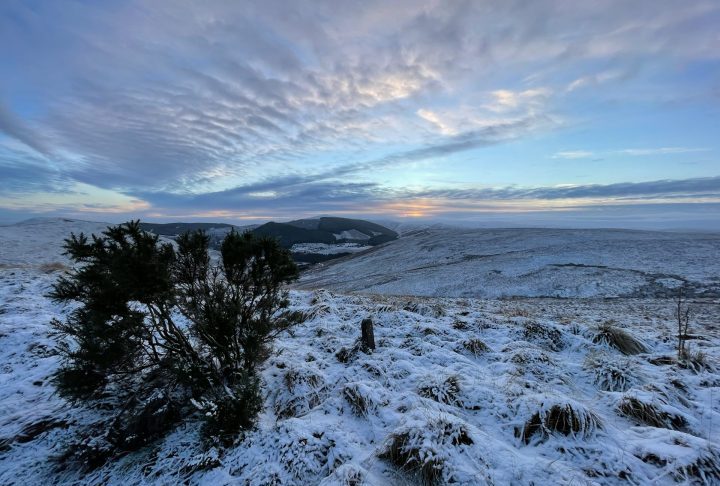 O estudo analisou 38 modelos climáticos, incluindo os utilizados pelo Painel Intergovernamental sobre Mudanças Climáticas (IPCC), com projeções que se estendem até os anos 2300 e 2500.