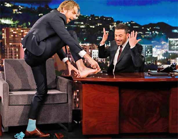 Jimmy Kimmel Live! estreou em 26 de janeiro de 2003, pela ABC, em um momento de transição importante para os talk shows americanos. 
