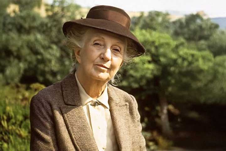 <p>Miss Marple (Agatha Christie) – À primeira vista, uma pacata senhora do interior inglês, mas dotada de aguçado senso de observação. Resolve crimes comparando comportamentos humanos aos da pequena vila onde vive.</p>
