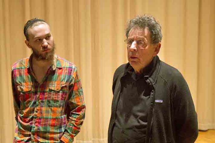 A trajetória do compositor Philip Glass
