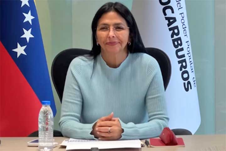 A cerimônia foi conduzida por seu irmão, Jorge Rodríguez, e marcou a transição no comando do país após a captura do presidente Nicolás Maduro pelos Estados Unidos. Delcy ocupava o cargo de vice do ditador venezuelano
