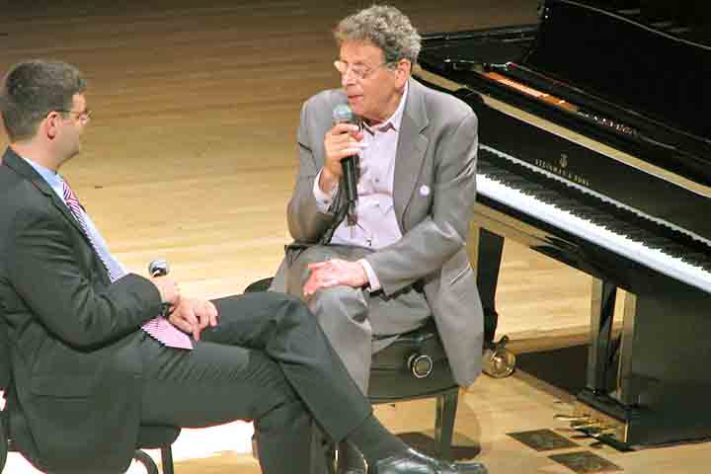 A trajetória do compositor Philip Glass
