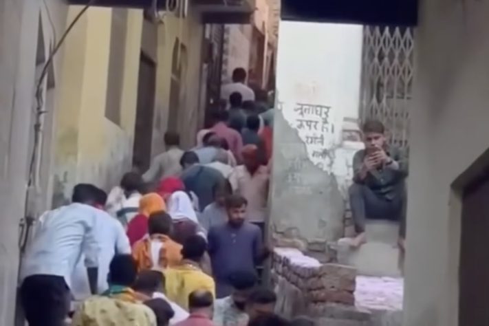 Ilha Migingo, situada entre o Quênia e Uganda, é um dos lugares mais densamente populosos do mundo – Reprodução/YouTube