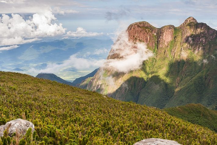Pico Paraná - Wikimedia Commons/Rubens Nemitz Jr