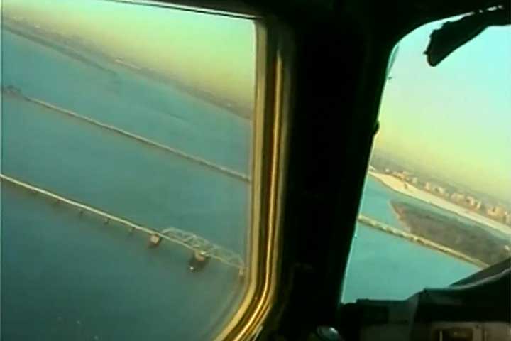 Desde o início, o Concorde enfrentou limitações importantes. As rotas eram restritas principalmente ao oceano, porque o impacto do estrondo sônico gerado ao ultrapassar a velocidade do som tornava voos sobre áreas continentais densamente povoadas proibitivos ou indesejáveis por reguladores e comunidades. 
