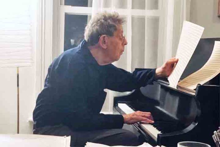 A trajetória do compositor Philip Glass