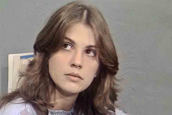 Atriz Tássia Camargo