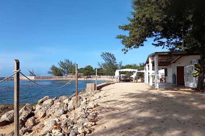 Bamboo Beach Club - Falmouth- Praias na Jamaica - Reprodução do Youtube