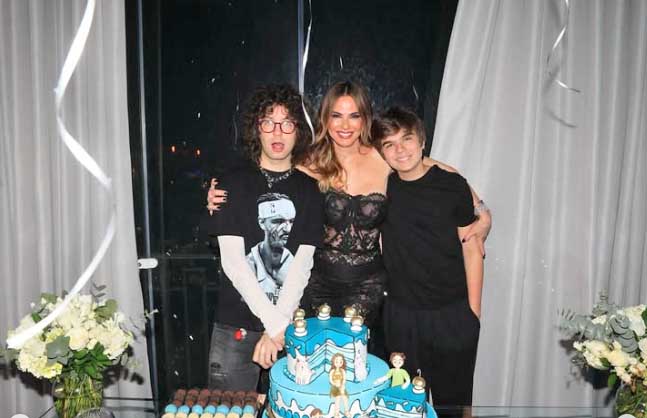 Luciana Gimenez deixa a Rede TV! após 25 anos