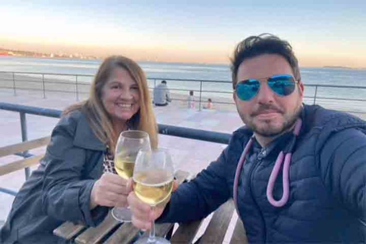 Atriz Tássia Camargo