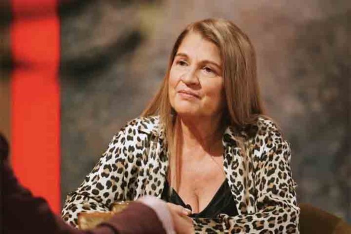 Atriz Tássia Camargo