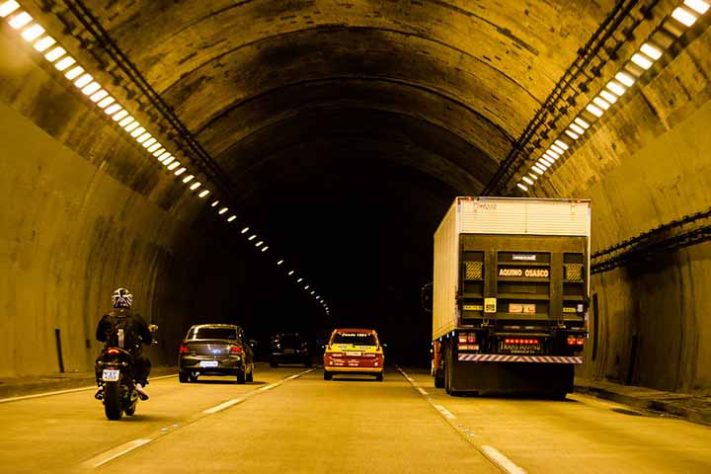 Rodovia dos Imigrantes (SP-160) rodovia do estado de São Paulo - Reprodução do Flickr marcelo fenolio