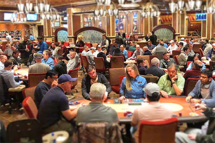 <p>Os mais famosos – Bellagio, Caesars Palace e MGM Grand estÃ£o entre os nomes mais emblemÃ¡ticos da cidade. SÃ£o sÃ­mbolos de luxo, grandiosidade e da imagem internacional de Las Vegas.</p>
