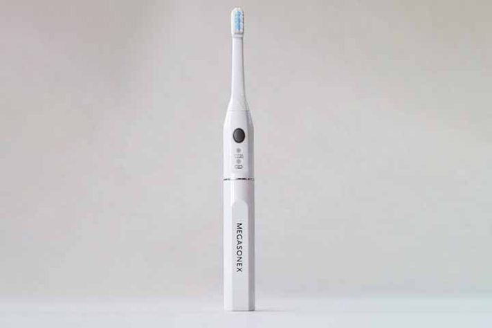 História da escova de dentes e os hábitos saudáveis da higiene bucal