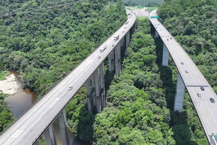 Rodovia dos Imigrantes (SP-160) rodovia do estado de São Paulo - Reprodução do Youtube Canal Drone São Paulo