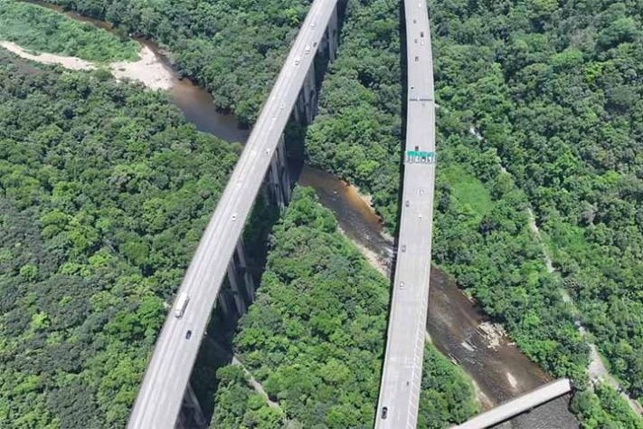 Rodovia dos Imigrantes (SP-160) rodovia do estado de São Paulo - Reprodução do Youtube Canal Drone São Paulo