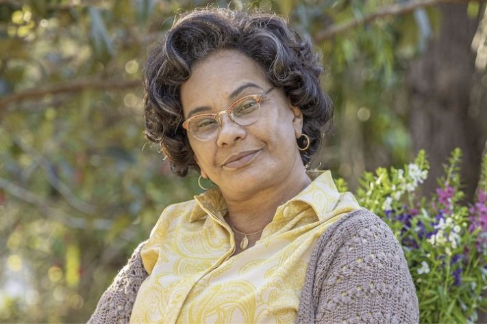 A atriz Solange Couto como Carmen, sua personagem de Garota do Momento – Divulgação/Globo