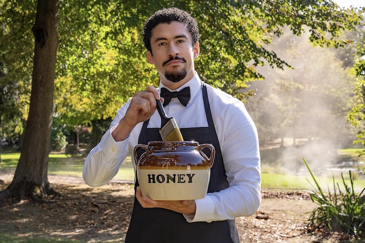 Em 2025, voltou às telas em 