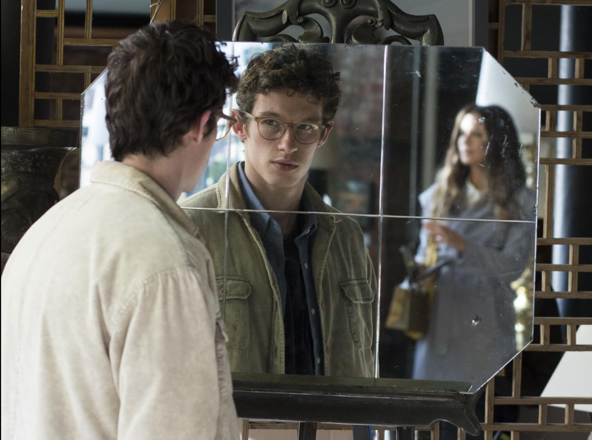 O primeiro papel de maior destaque veio em â??Apenas um Garoto em Nova Yorkâ?, lanÃ§ado em 2017, no qual interpretou Thomas Webb, um jovem que descobre segredos familiares ao se envolver com uma mulher mais velha.
