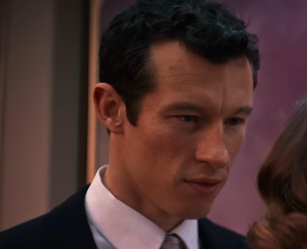 Em 2025, estreou o filme “Eternidade”, no qual contracena com Elizabeth Olsen e Miles Teller.
