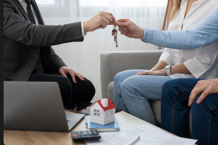 <p>Até pouco tempo atrás, muitos proprietários atuavam de maneira relativamente passiva, limitando-se a administrar seus imóveis.</p>
