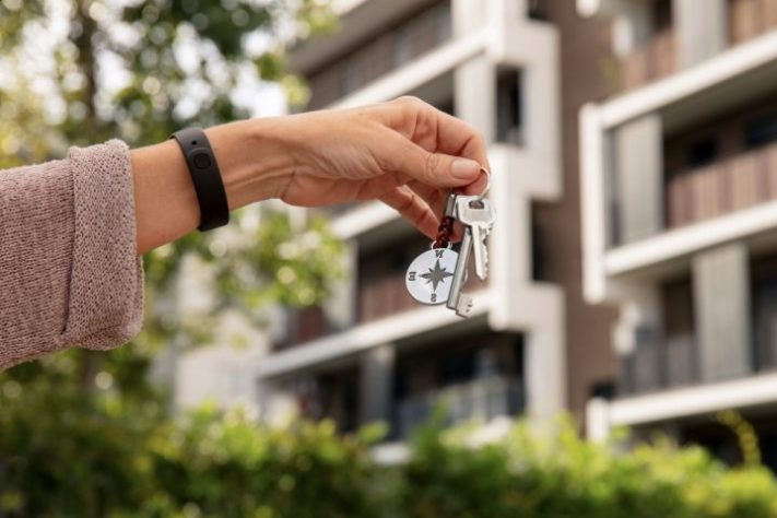 Aluguel, casa própria – Reprodução/Freepik