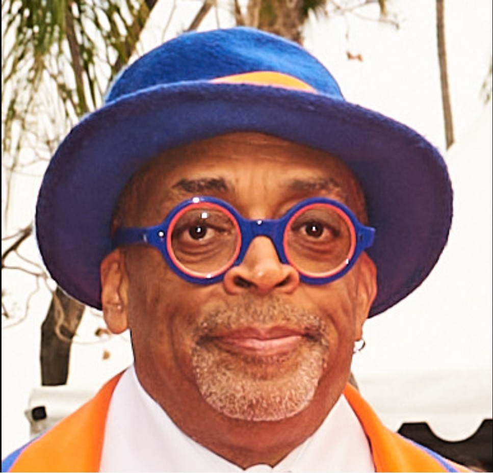 Os temas abordados no vídeo dialogam com características recorrentes da carreira de Spike Lee, cineasta, produtor, roteirista e ator americano conhecido por obras que tratam de relações raciais, política, violência urbana e injustiça social.
