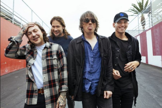 My Chemical Romance começa turnê na América do Sul com show em Lima