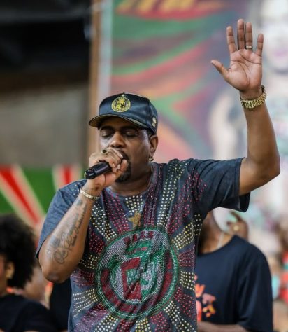 Evandro Malandro canta 