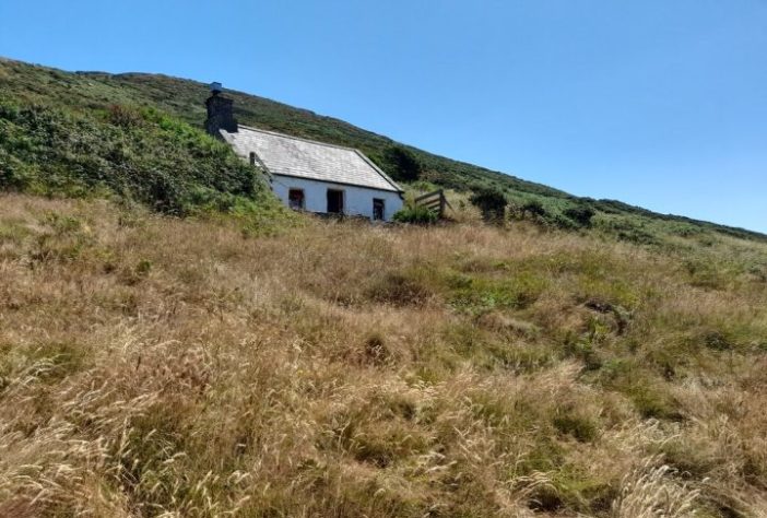 Ynys Enlli, ilha do País de Gales – Carreg Bach, Bardsey Island by David Bremner