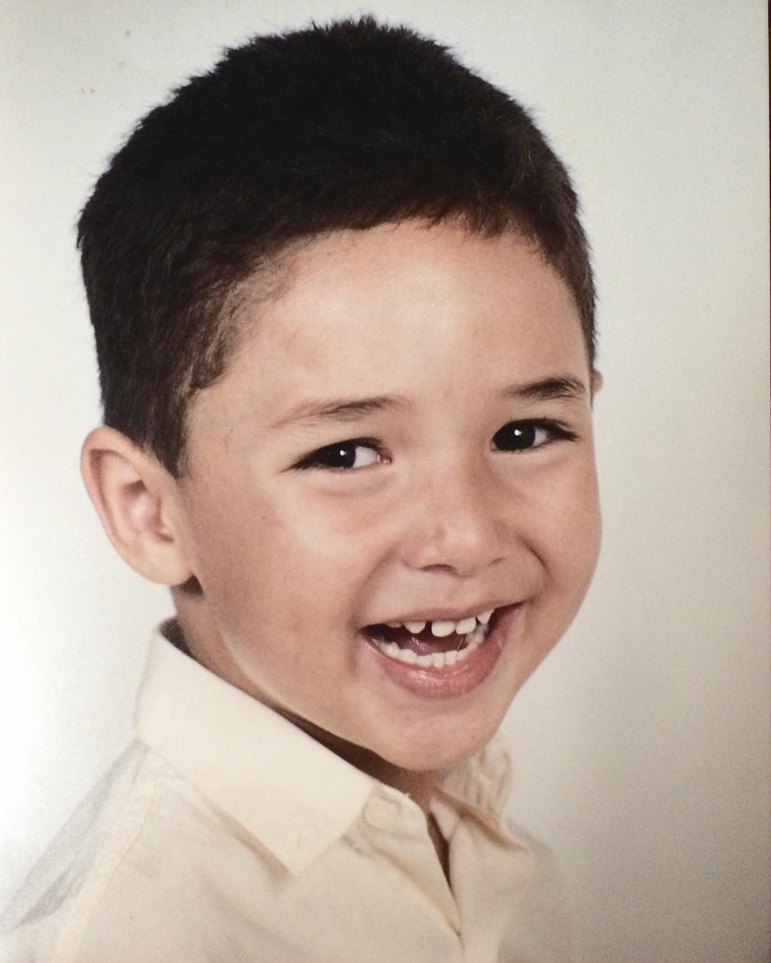 Nascido em 9 de maio de 1996, no Rio de Janeiro, João Vitor Silva foi criado no Morro Santa Marta. 
