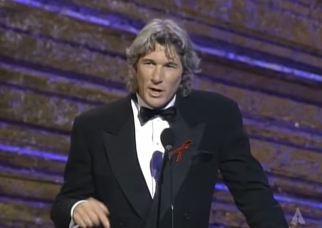 Richard Gere relembra banimento polêmico no Oscar