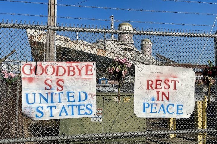 <p>Mullane é só um entre 12 especialistas em afundar navios nos Estados Unidos e atua com uma equipe de mais de 30 pessoas.</p>
