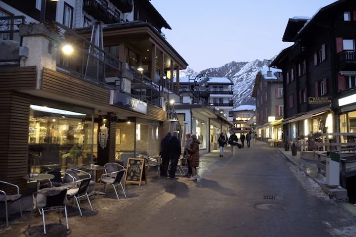 Sas-Fee, Alpes suíços, Suíça – Reprodução/YouTube