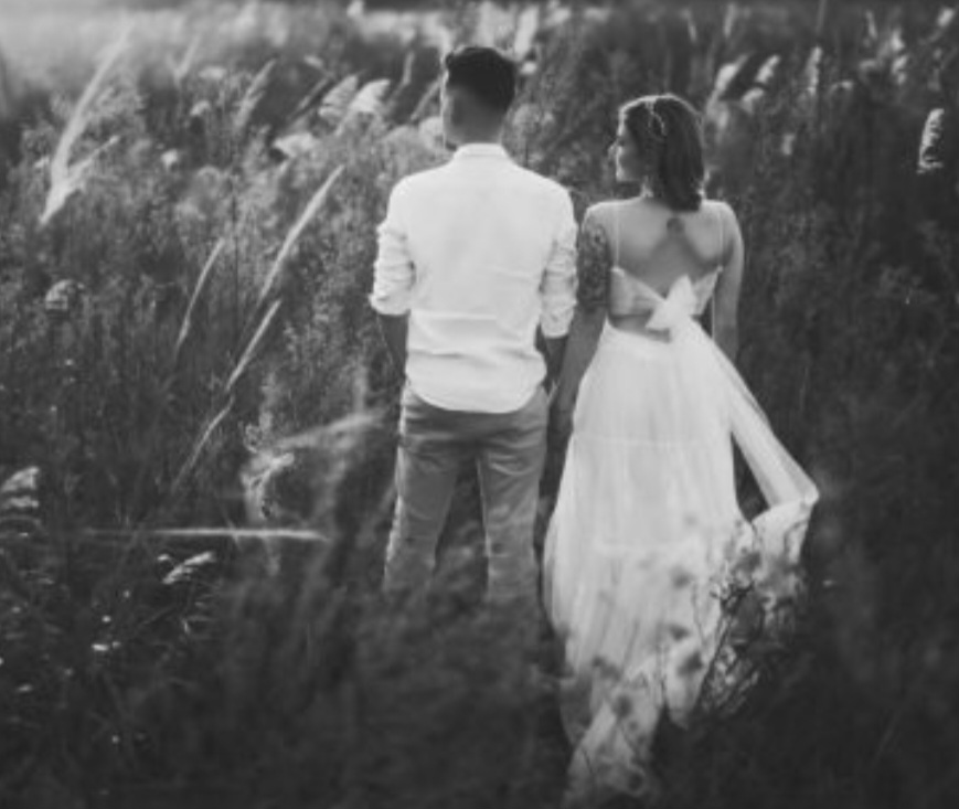 O marido de Isabel, Lucas Borbas, comoveu a web falando da dor intensa e postou: 