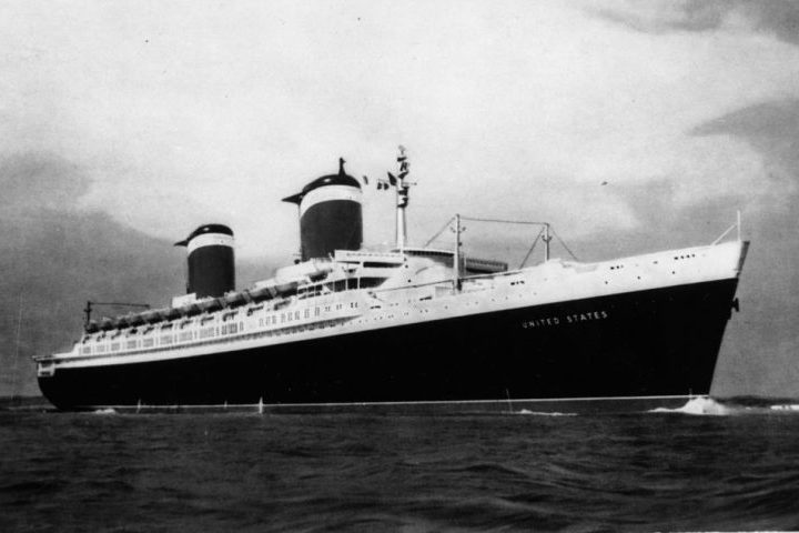 <p>O caso chama atenção também pela história da embarcação escolhida. Lançado em 1952, o SS United States foi um dos mais luxuosos e velozes transatlânticos já construídos nos Estados Unidos.</p>
