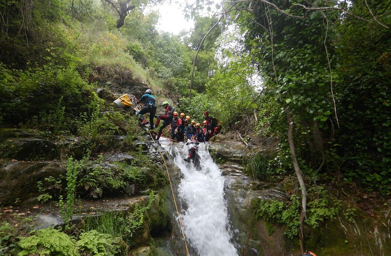<p>Além da estética, a cidade investiu em atividades turísticas, como tirolesa e trilhas temáticas que exploram a natureza ao redor.</p>
