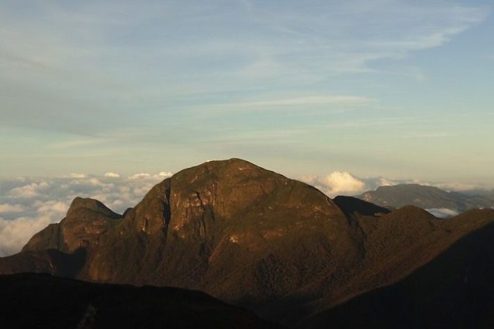 Pico Paraná - Wikimedia Commons/André Barroso da Veiga
