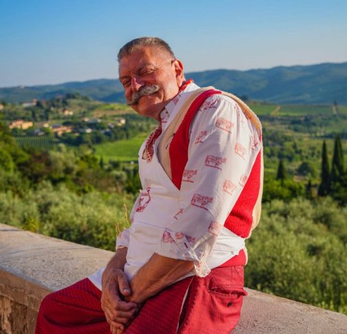 Em novembro de 2025, Cecchini esteve no Brasil onde promoveu três jantares no restaurante Pobre Juan, em São Paulo. 