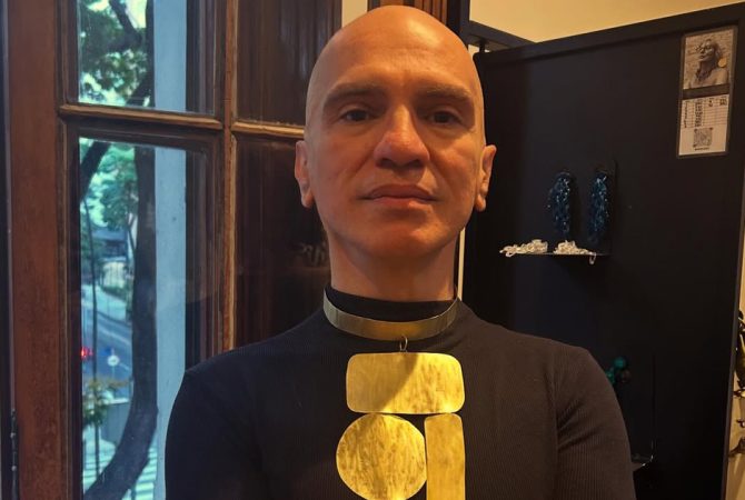 Dono de voz singular, Edson Cordeiro prova que talento não tem prazo de validade