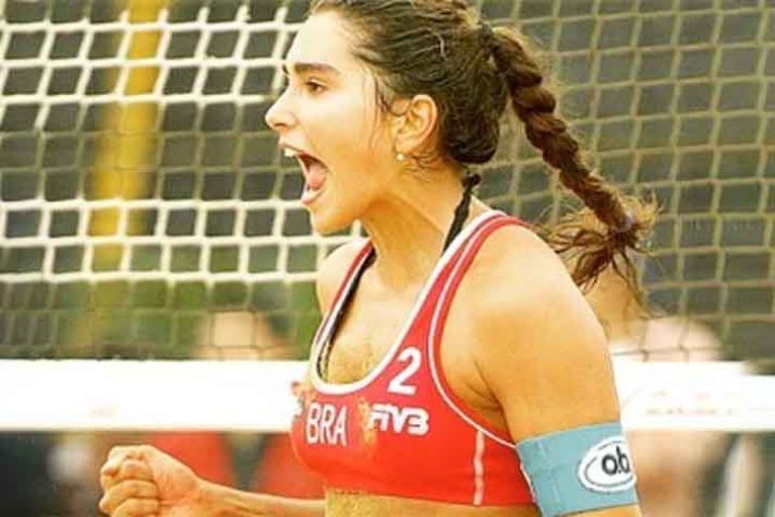 Jogadora de vôlei de praia Carol Solberg 