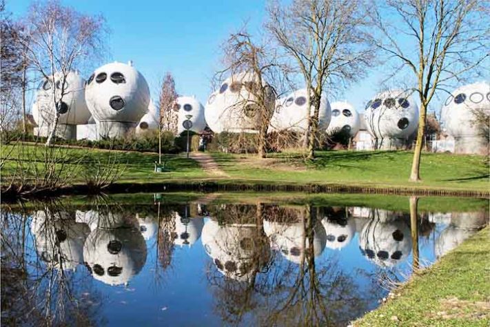 Bolwoningen, casas redondas holandesas localizadas no bairro de Maaspoort, em 's-Hertogenbosch, na Holanda - Reprodução do Flickr Rob Bonhof