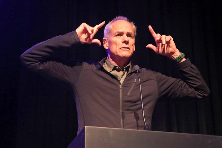 O físico e astrônomo brasileiro Marcelo Gleiser