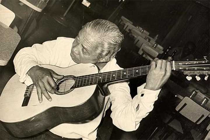 Nelson Cavaquinho, músico ., Sambista carioca, compositor, cavaquinista e violinsta brasileiro = Reprodução do Arquivo Nacional do Brasil