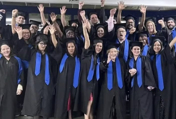 Idosa de 91 anos realiza sonho de ir para a escola, se alfabetiza e vai cursar graduação – Arquivo Pessoal